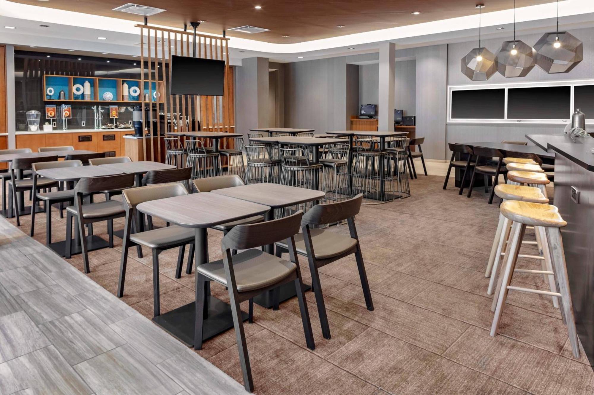 Springhill Suites By Marriott Kansas City Plaza Екстер'єр фото