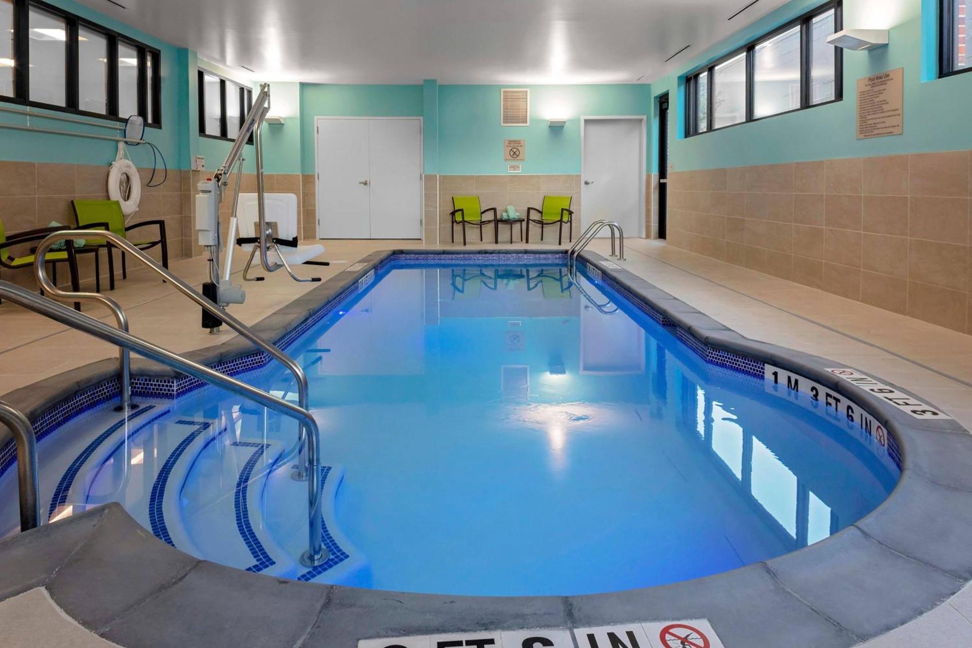 Springhill Suites By Marriott Kansas City Plaza Екстер'єр фото