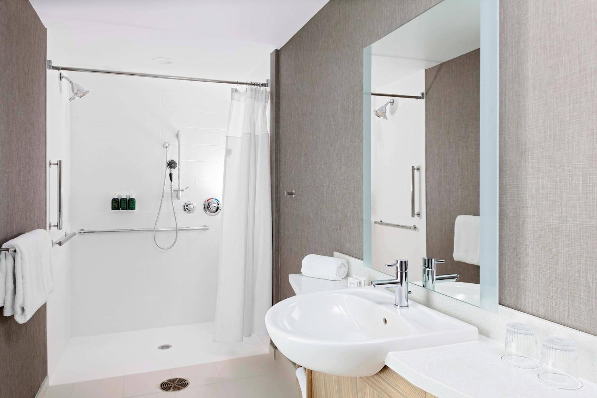 Springhill Suites By Marriott Kansas City Plaza Екстер'єр фото